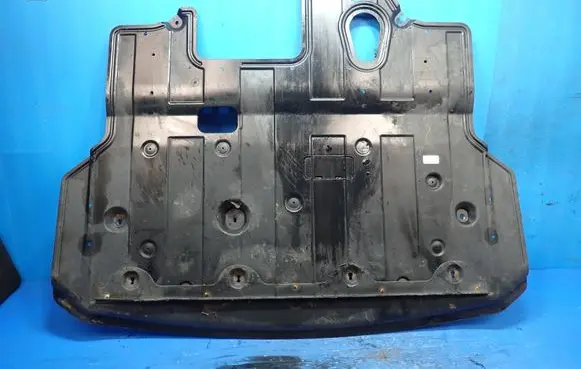 Hyundai i40 Engine splash shield/under tray 29110-3Z100