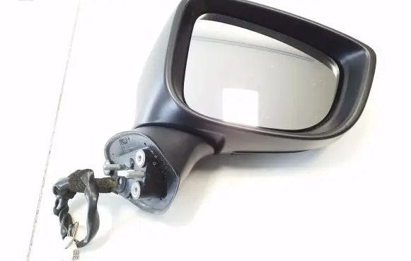 Mazda 3 II Front door electric wing mirror E4024228