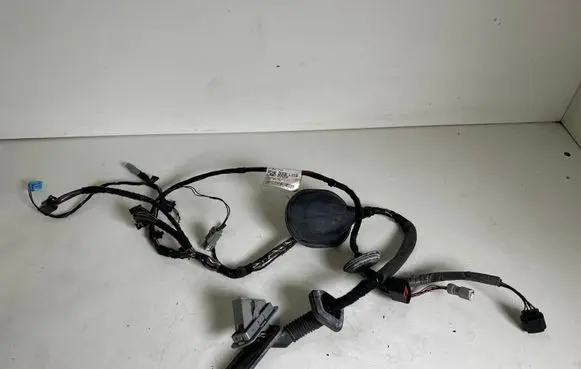 Land Rover Discovery 4 - LR4 Rear door wiring loom CH2214633CC