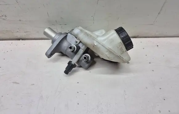 Volvo V70 Master brake cylinder 03350885571