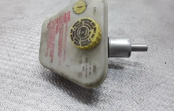 Audi A8 S8 D3 4E Master brake cylinder 4E0611801