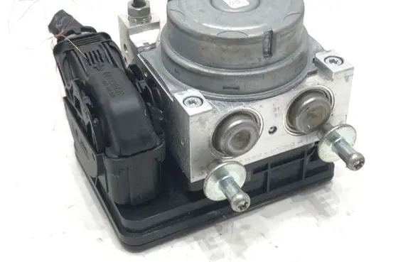 Mazda 2 ABS Pump DB1R437A0