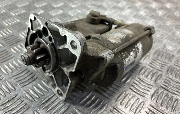 Land Rover Discovery Starter motor NAD101240
