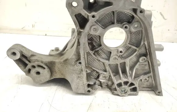 Opel Insignia A Fuel pump bracket 55566003
