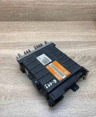 Volkswagen PASSAT B3 Engine control unit/module ECU 443907311A 0261200263