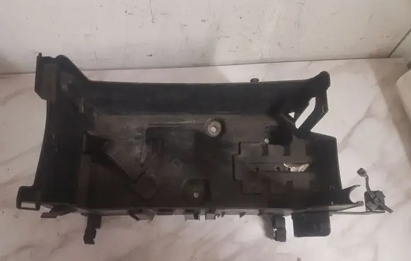Opel Insignia A Battery tray ASM13330951 ASM13330952