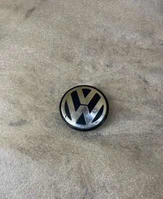 Volkswagen PASSAT B7 Original wheel cap 3B7601171