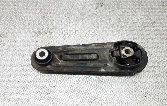 Renault Sandero I Gearbox mount 8200575641B
