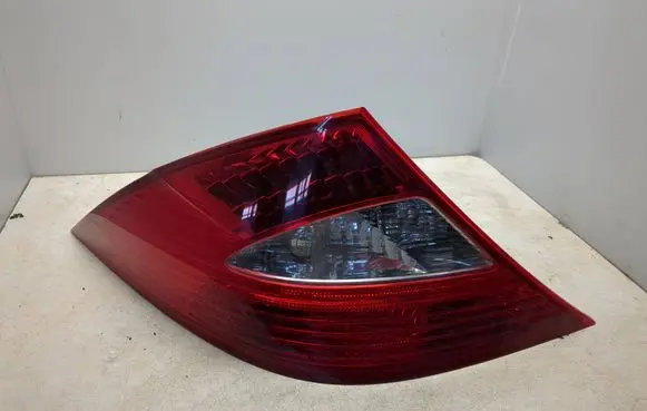 Mercedes-Benz CLS C219 Rear/tail lights A2198200164 427001 427121