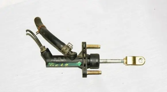 Hyundai Getz Clutch master cylinder 416101C000