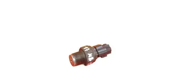 Nissan Navara D40 Fuel pressure sensor YD25
