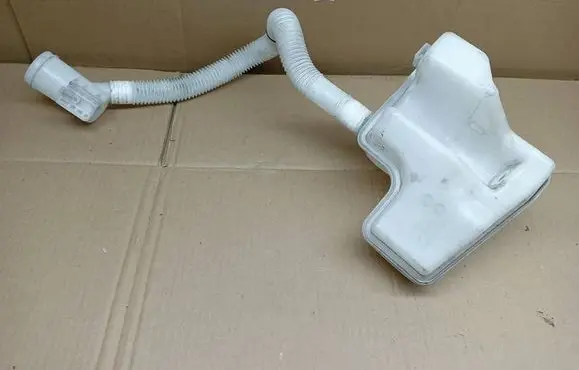 Skoda Citigo Windshield washer fluid reservoir/tank 1S0955449D 14022014