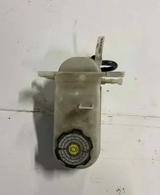 Buick Encore GX I Brake fluid reservoir 60003248