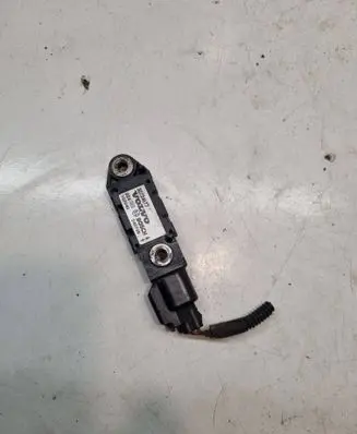 Volvo XC90 Airbag deployment crash/impact sensor 30724677 240706 102940