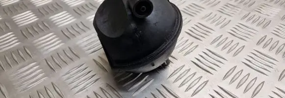 Audi A3 S3 8P Vacuum air tank 7M0129808 97VW9J442AA KYSBZ02A