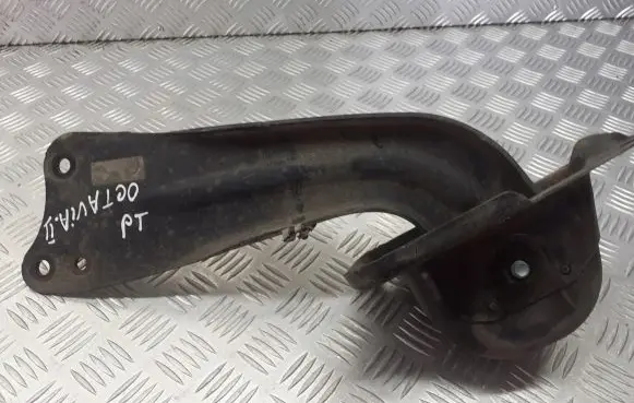 Skoda Octavia Mk2 (1Z) Rear control arm