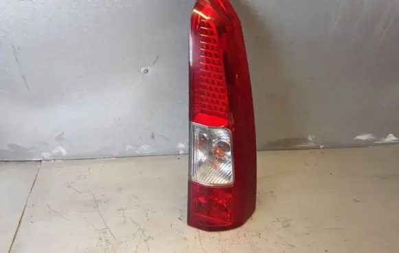 Volvo V70 Rear/tail lights