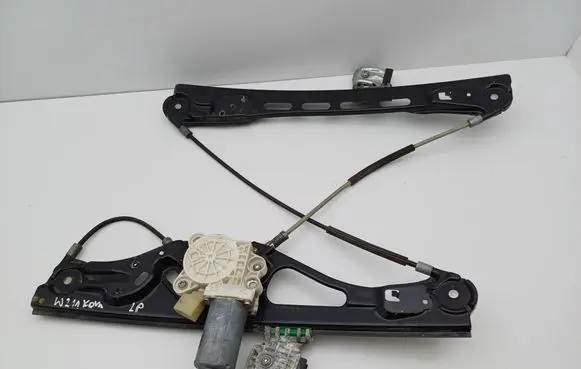 Mercedes-Benz E W211 Front door window regulator with motor A2118202942 A2117200146 0130821970