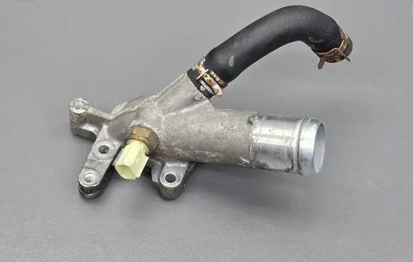 Honda Civic IX Coolant pipe/hose R1A