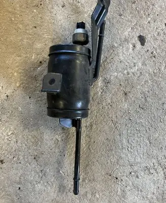Toyota Avensis T220 Vacuum air tank 