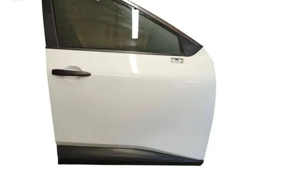 Nissan Rogue Front door