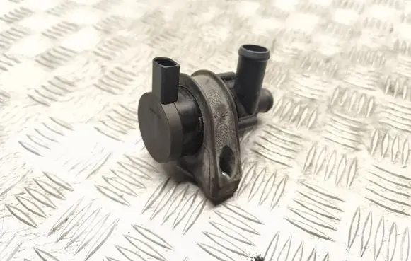 Volkswagen Caddy Electric auxiliary coolant/water pump 1K0965561L