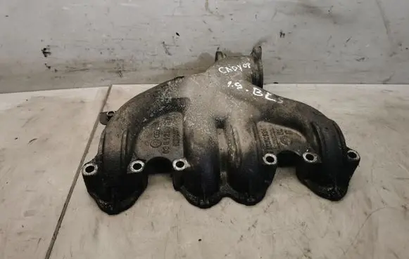 Volkswagen Caddy Intake manifold 036129713K
