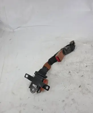 Infiniti FX Middle seatbelt (rear) N1A29 4101