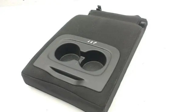 Peugeot 308 Rear seat armrest 