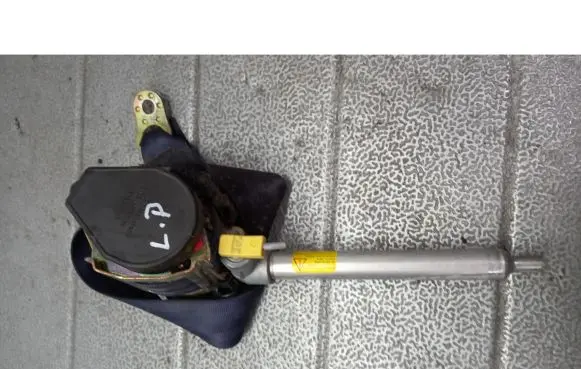 Audi A4 S4 B5 8D Front seatbelt