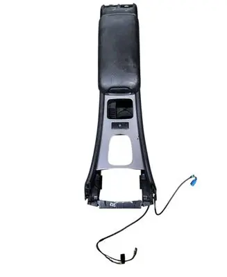 Mercedes-Benz C W203 Center console 