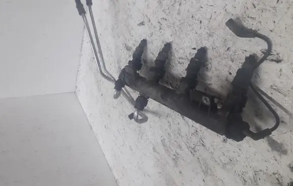 Opel Zafira A Fuel injector