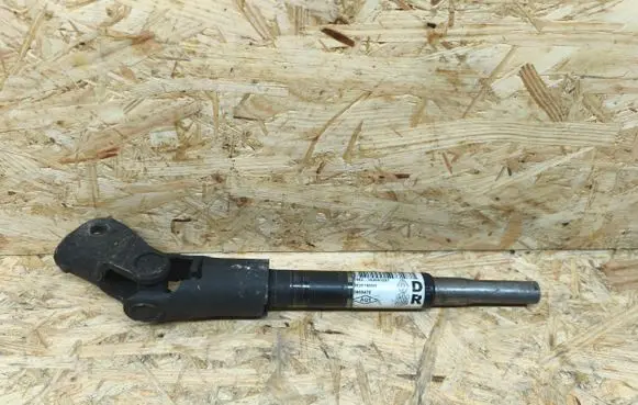 Opel Vivaro Steering column universal joint