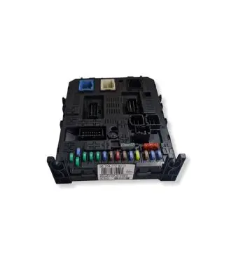 Peugeot 308 SW Comfort/convenience module 9678477280
