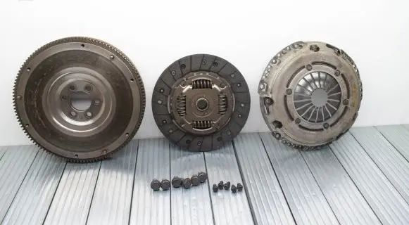 Seat Ibiza IV (6J,6P) Clutch set kit 04E141031C 036105273