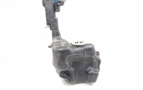 Mercedes-Benz CLS C218 X218 Windshield washer fluid reservoir/tank A2048602360