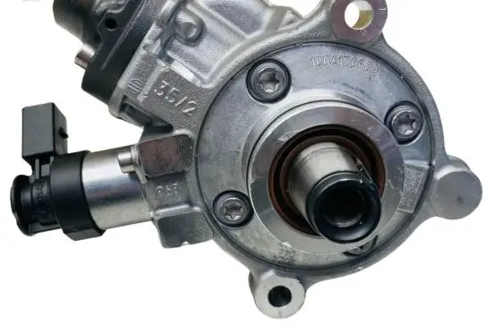 Mercedes-Benz GLC X253 C253 Fuel injection high pressure pump 0445010779 A6540704401 6540704401