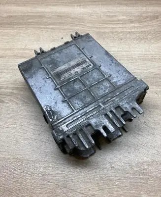 Renault Scenic I Engine control unit/module ECU 7700110647 7700105953 0281001809