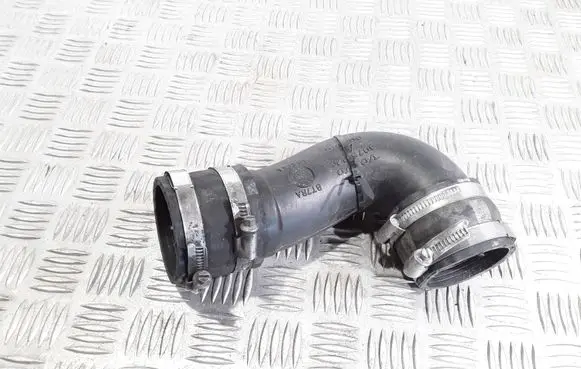 Volvo XC70 Intercooler hose/pipe 30751920