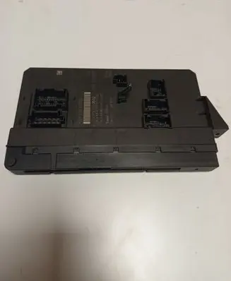 Mercedes-Benz Sprinter W906 Fuse module 9069003502 A9069003502
