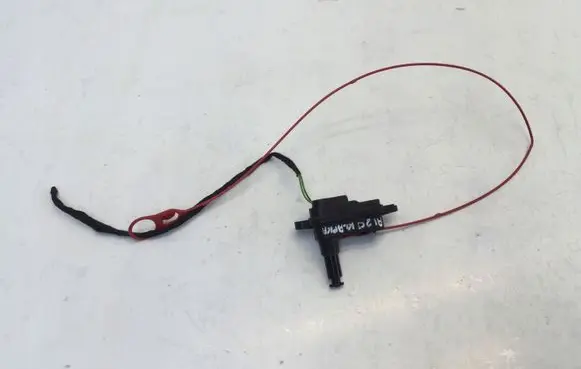 Fuel tank cap lock motor