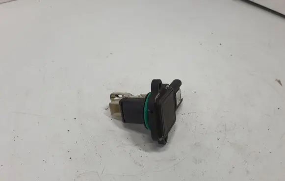 BMW 5 E60 E61 Mass air flow meter 7520519 13627520519 5WK97502