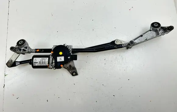 Mercedes-Benz CLA C117 X117 W117 Front wiper linkage and motor A1769061800