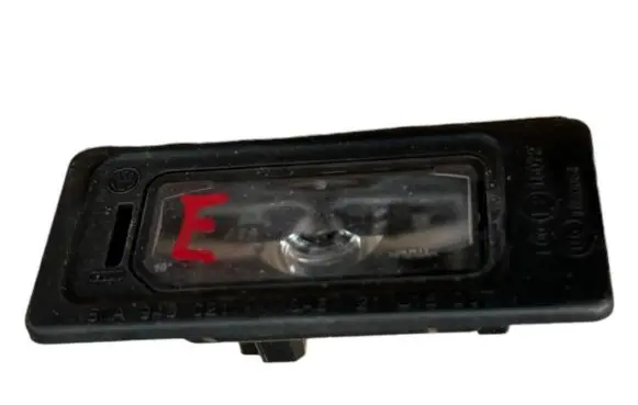 Volkswagen Golf VII Number plate light 5NA943021