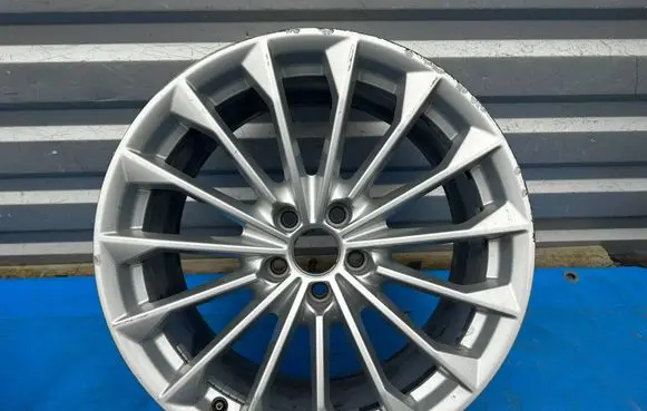 Audi A8 S8 D5 R19 alloy rim 4N0601025B