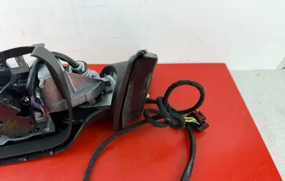 Volkswagen PASSAT B6 Front door electric wing mirror 3C2857507BM