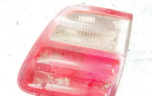 Mercedes-Benz E W210 Tailgate rear/tail lights a2108206064 324502