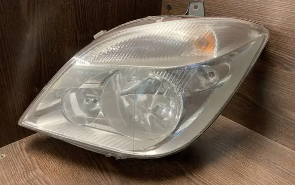 Mercedes-Benz Sprinter W906 Headlight/headlamp 9068200161 1EB24701201