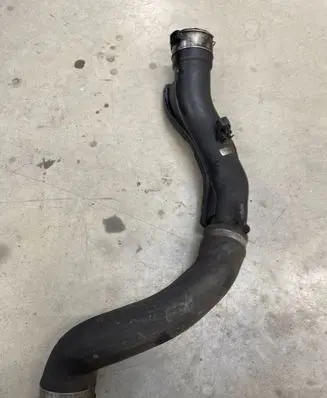 BMW 5 GT F07 Intercooler hose/pipe 4735270