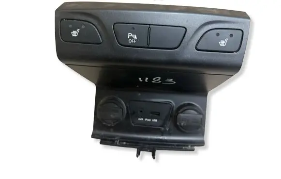 Hyundai ix35 AUX in-socket connector FCY80N